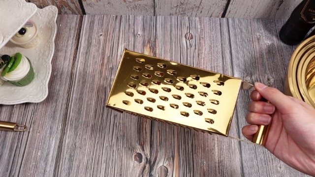 Set de 8 accesorios de cocina en acero inoxidable dorado miniatura 7