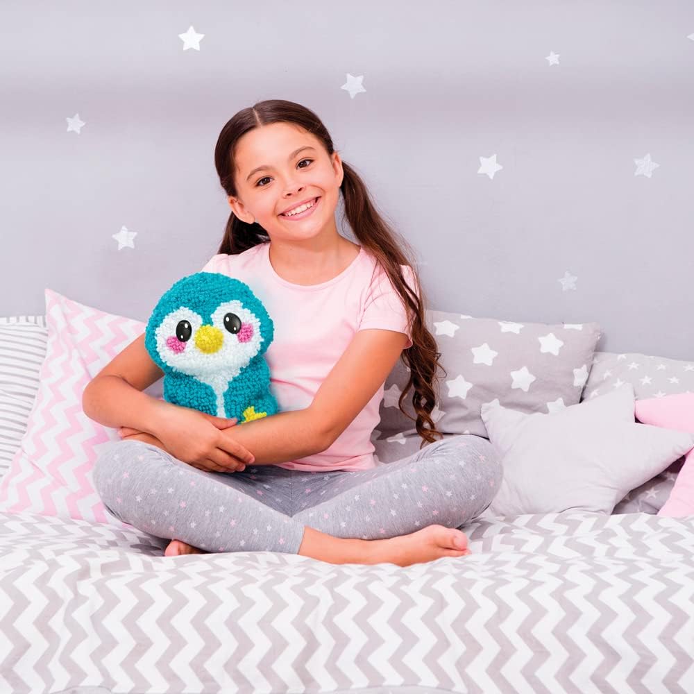 Yarnimals Penguin — Loop Your Own Penguin — Craft Kit — Make Your Own Animal Toy — Ages 8+