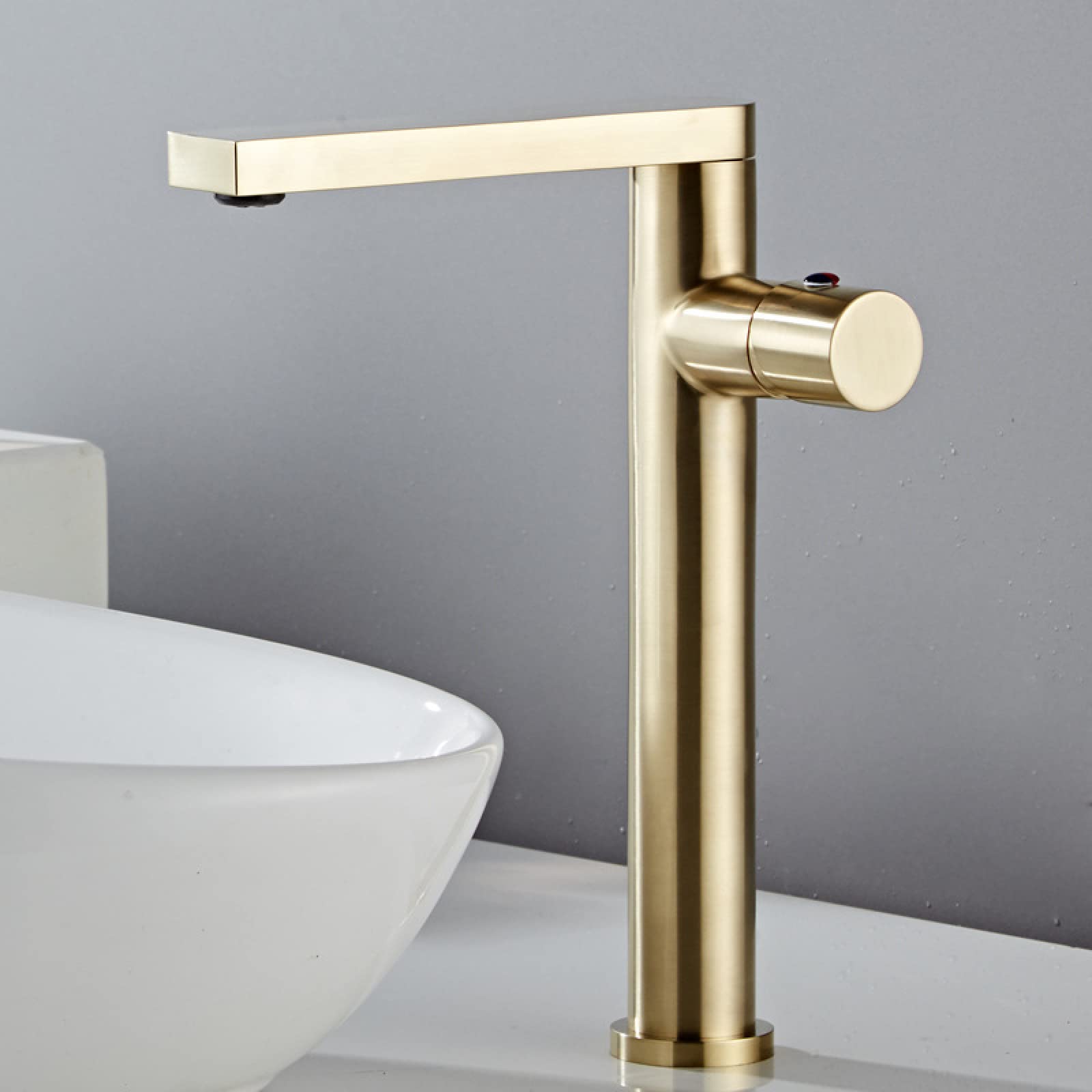 Robinet de lavabo à levier unique pour vasque à poser salle de bain moderne chic