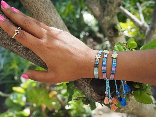 Miniatura 22 de Alef Bet by Paula Macrame Friendship Bracelet in Shades of Blue with Gold-plated Jewish Star of David Charm