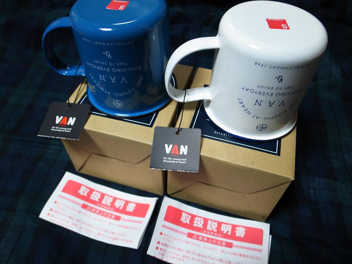 VANの時計とマグカップのセット VANの時計とマグカップのセット