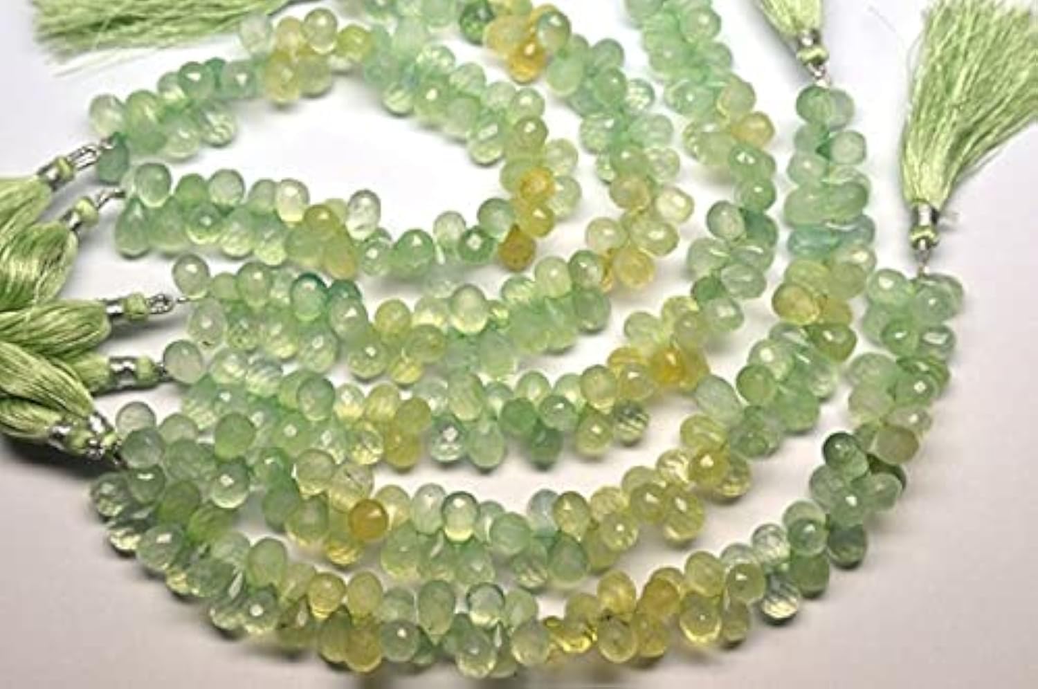 Perles prehnite naturelles facettées pour créer vos bijoux d'été