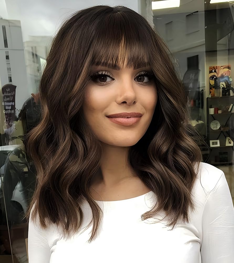 Short Brown Wavy Wigs with Bangs 14Inch Blonde Highlight Curly Bob Wig for Women Shoulder Length Natural Looking Hair Replacement Wig for Daily Party Use Cosplay Costume Halloween Wig