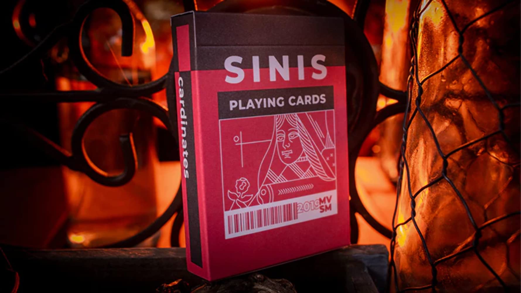 Amazon.com: Sinis (Raspberry and Black) Playing Cards by Marc 