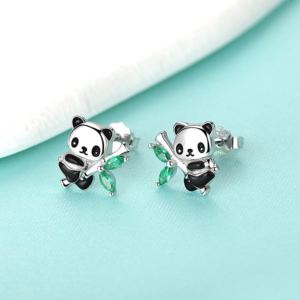 Boucles d'oreilles panda en argent sterling 925 pour filles Boucles d'oreilles panda mignonnes hypoallergéniques Cadeaux d'anniversaire pour filles adolescentes