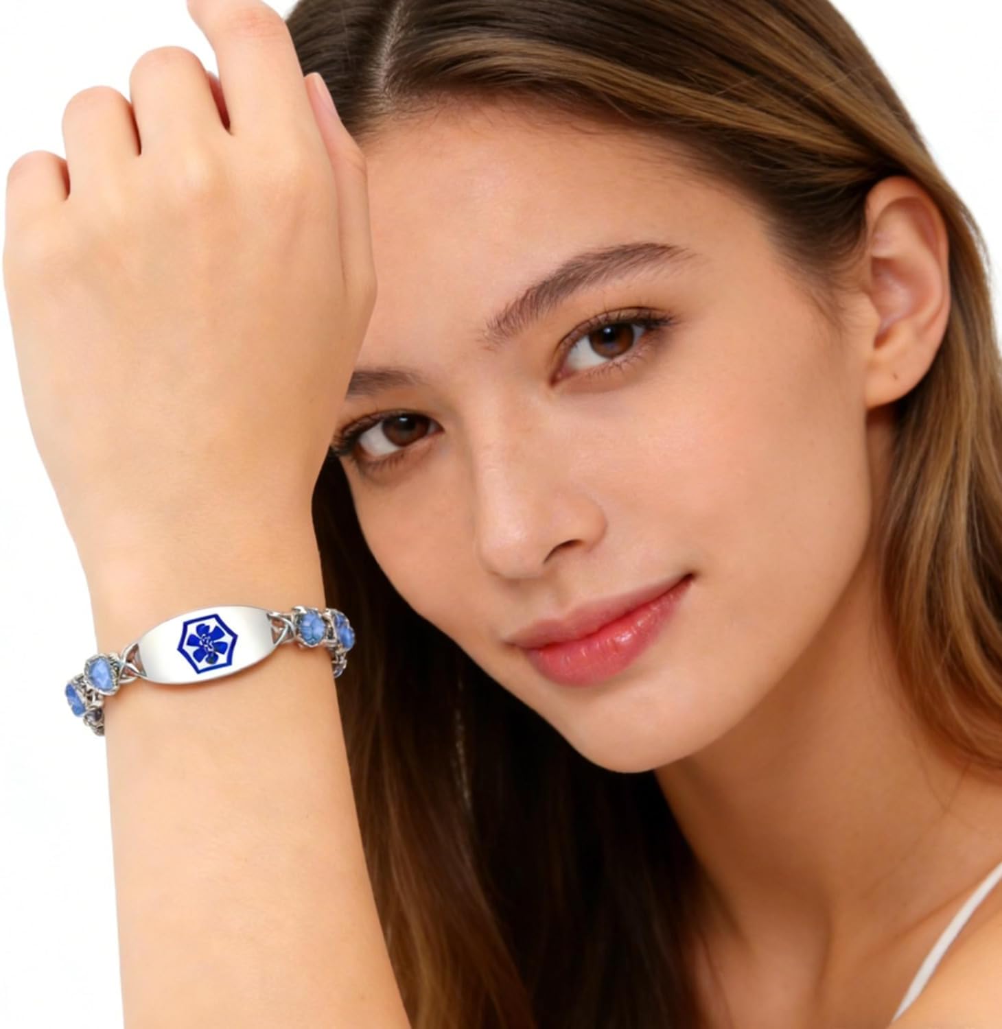 Dynamic QR Code Medical Alert Bracelet for Women, Heart-Shaped Zircon Chain Titanium Steel Jewelry, Editable Medical ID Bracelet, Scan to Update Medical Information Anytime, No Engraving Required