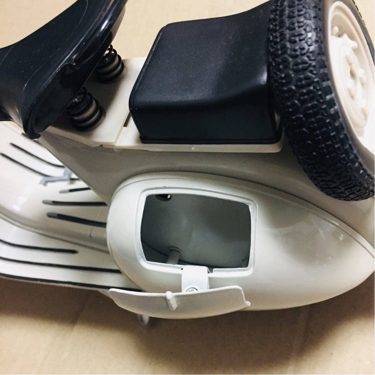1/6 ベスパ　150VL 1T Vespa ベスパ 150VL 1T 1955 ニューレイ1/6 ベージュ : ZEROKARA工房