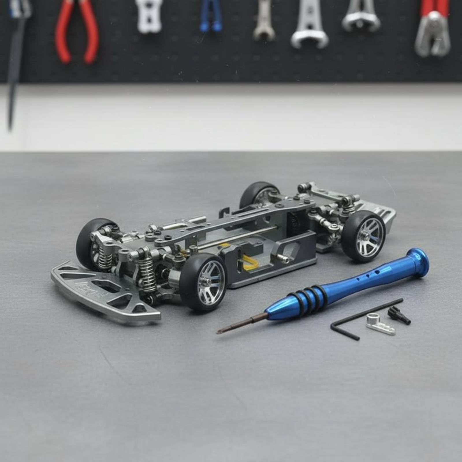 Chasis Eléctrico para Coche RC Carcasa Bastidor Marco Estructura de Metal con Cuerpo de Aluminio y Engranajes de Acero Base Ajustable 175mm×76mm, Plata