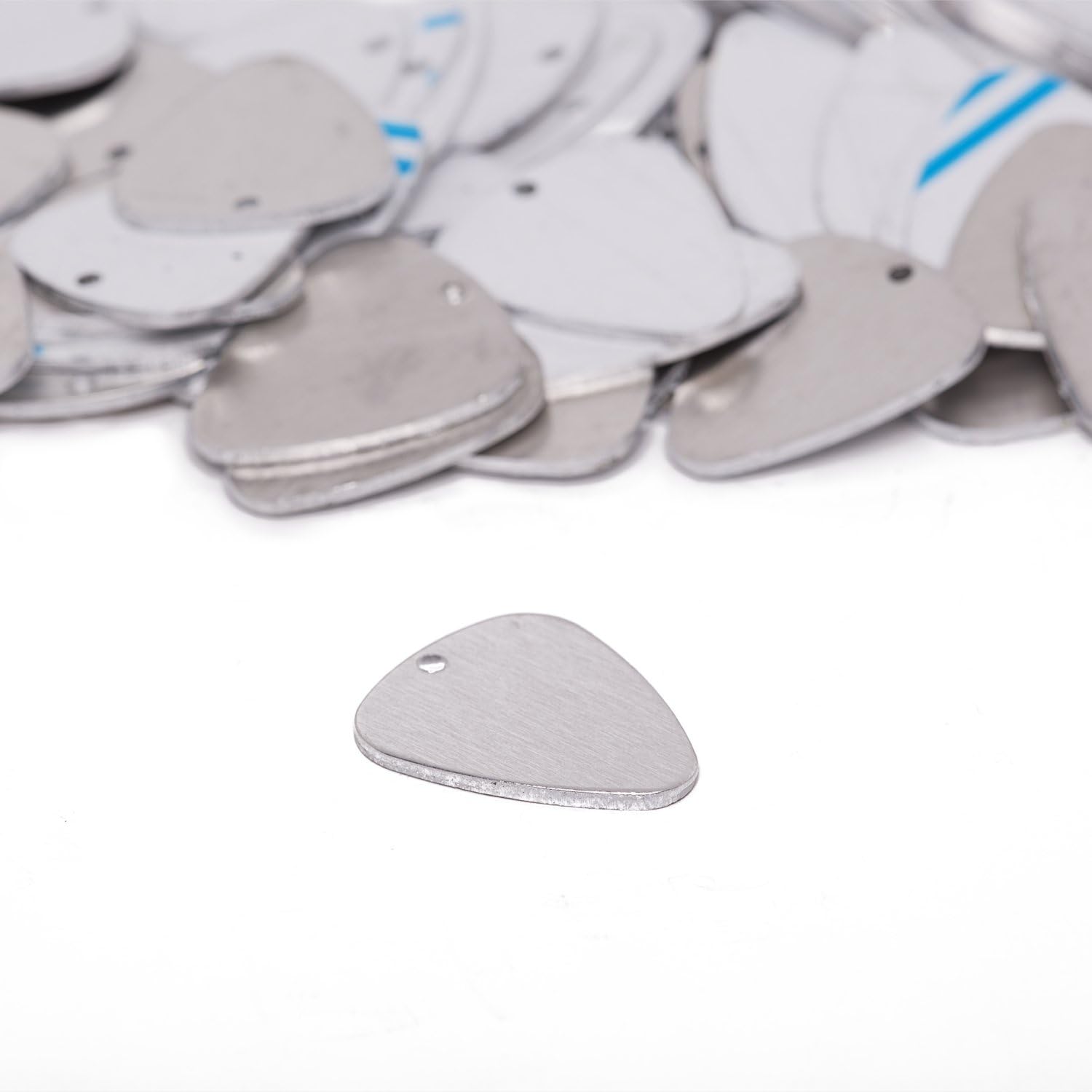 RMP スタンピングブランク 1インチ ギターピック 穴付き アルミニウム 0.063インチ (14ゲージ) - 50個パック