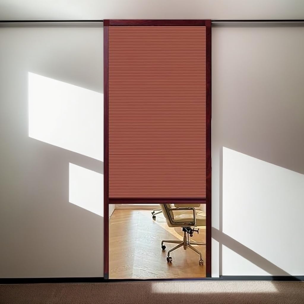 Porte coulissante accordéon pour optimiser un petit salon