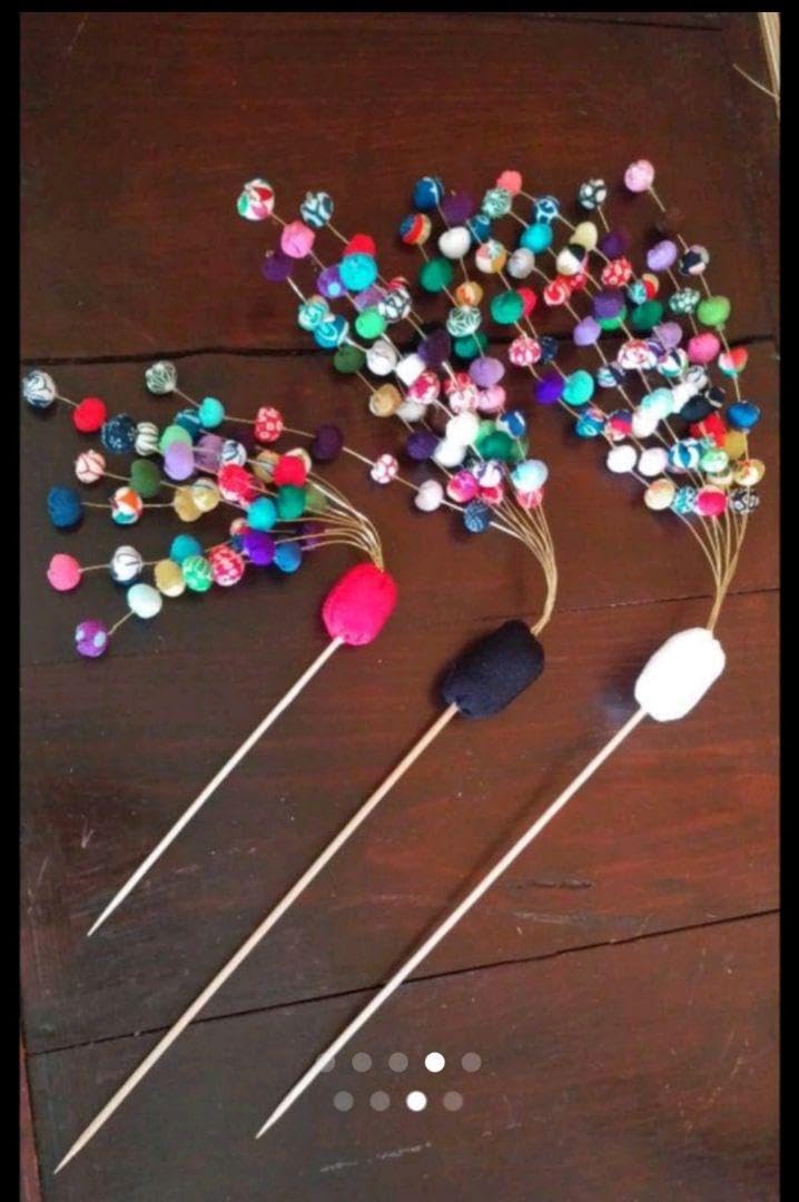 Amazon | 和風インテリアポンポン玉飾り棒3本セットちりめん細工古風