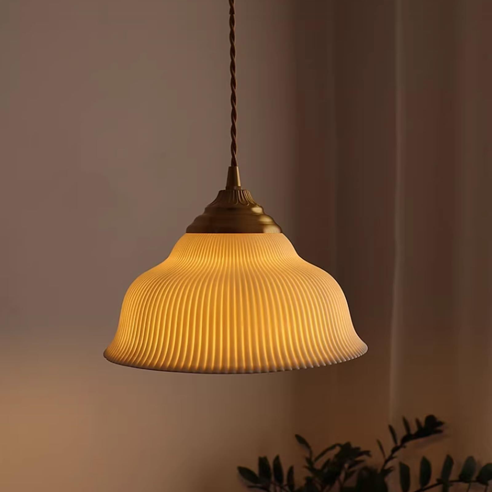 LYMSXAZOU Japanese Style Vintage Brass Ceramic Chandelier - Elegant 1-Light Pendant Fixture for Bedroom, Living Room, Bar, Dining, Kitchen Island