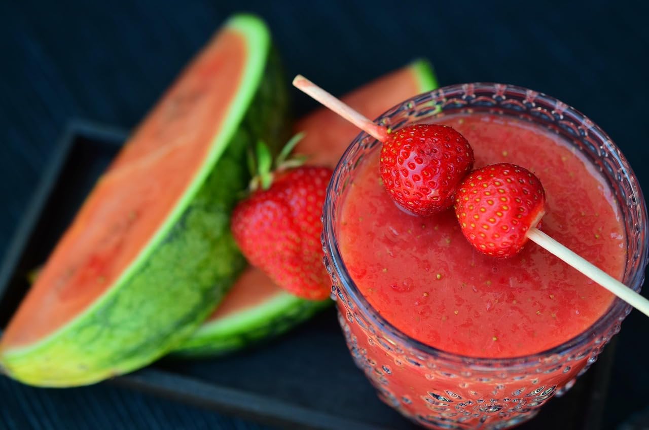 Hymor gefriergetrocknete Erdbeeren in Scheiben 4x 350g – 100% Frucht, wiederverschließbare Aufbewahrungsbox für Lebensmittel, Abfüllung in Deutschland, ideal für Porridge, Smoothies & Müsli