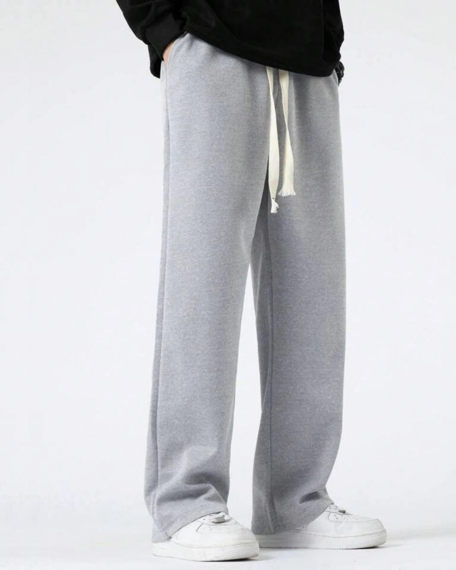Men's Baggy Track Pants, Baggy Streetwear, Poly-Cotton Track Pants, Elastic Waist & Relaxed Fit Bottoms.