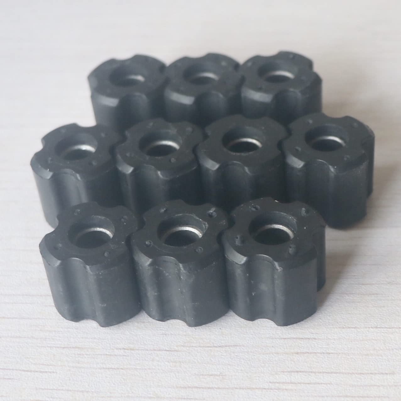 Akcesoria domowe 10 szt. Tuleja łożyska olejowego wału wykaszarki-średnica zewnętrzna 23.5mm/24.5mm/25.5mm, średnica wewnętrzna: 8mm kompatybilna z wykaszarką 26mm/28mm rura (Color : 24.5MM)