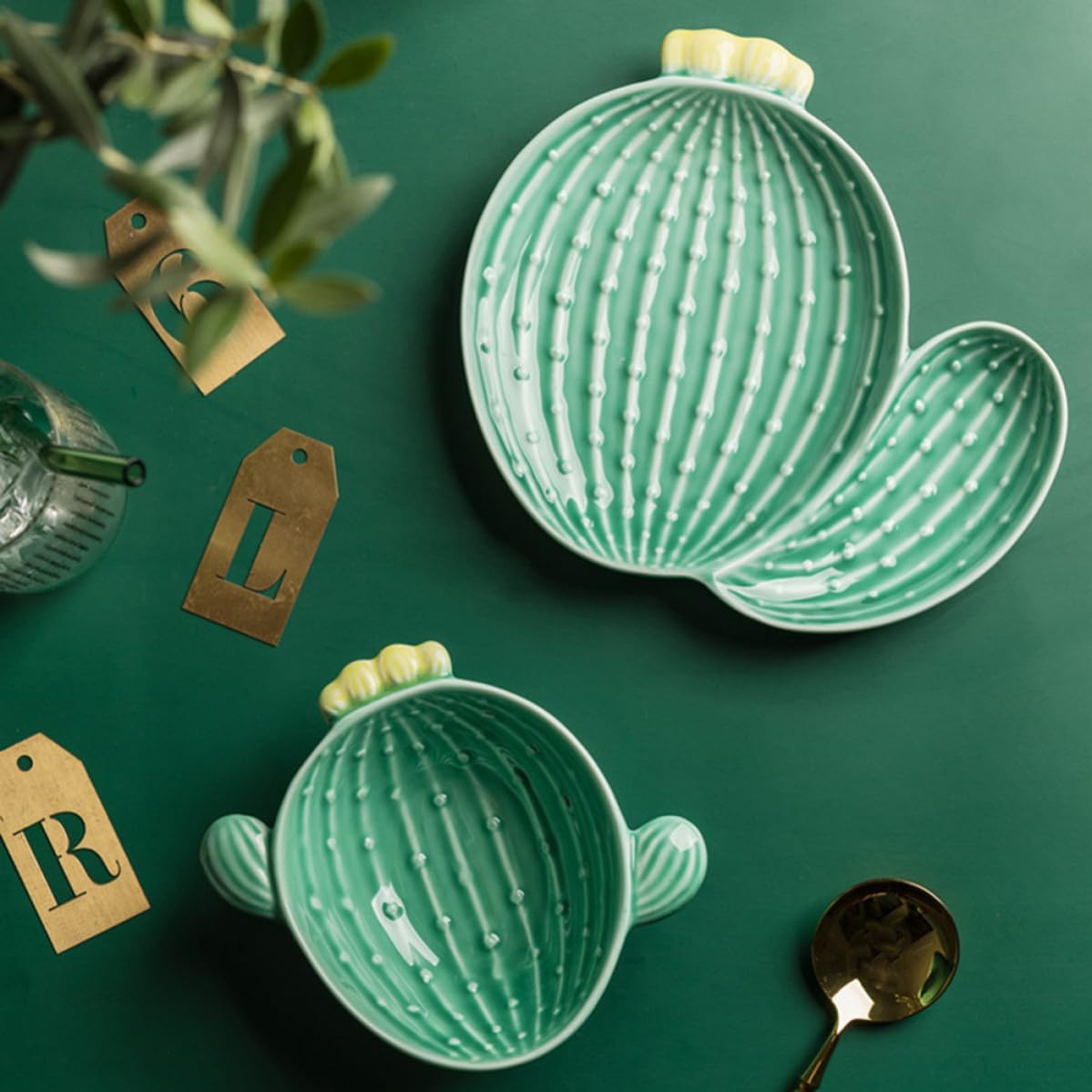 Ceramic Cactus Shape Plate for Household and Hotel Use, Easy to Maintain Eco-friendly Creative Decorative Plate with Beautiful Appearance, for Buffet and Dining Table