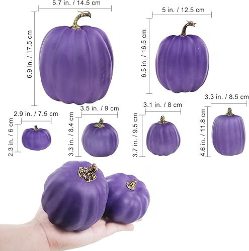 Miniatura 2 de Winlyn 7 calabazas artificiales moradas de varios tamaños, calabazas decorativas de Halloween, calabazas de espuma para regalos, Halloween, Acción
