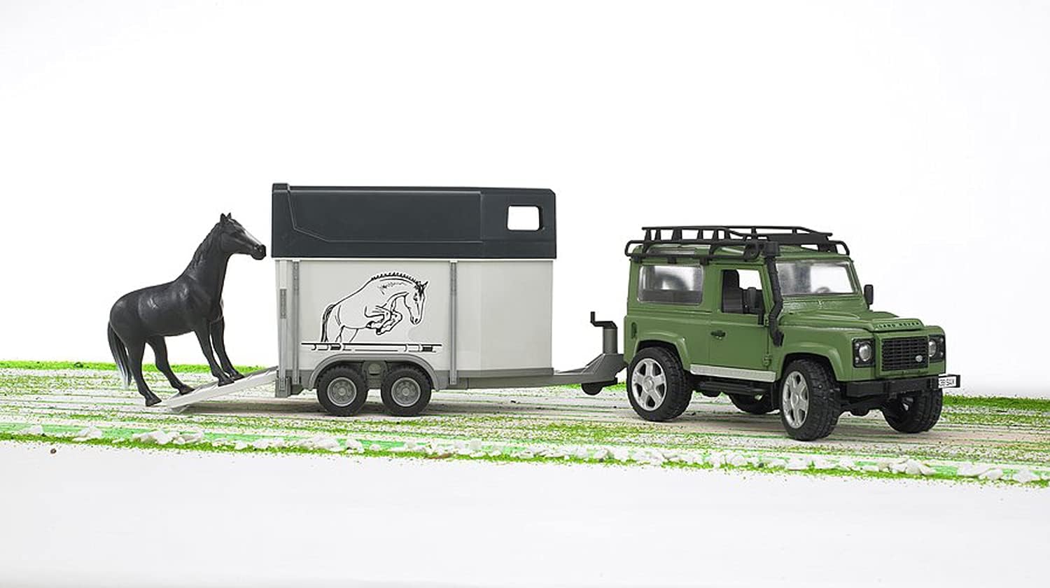 Bruder Toys Land Rover Defender Station Wagon With Horse Trailer And 1 Horse 02592 - Wagon w/ trailer & horse