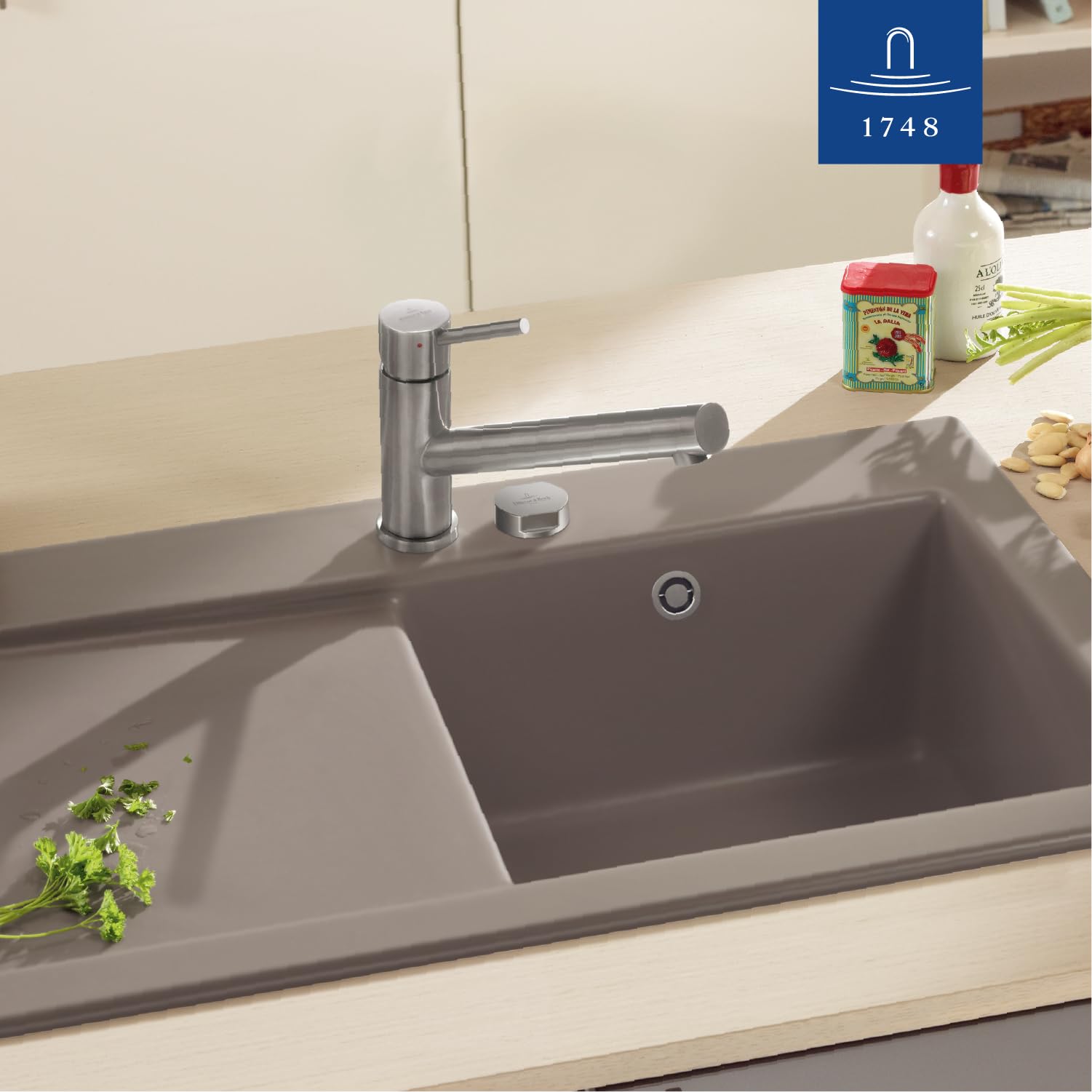 Villeroy & Boch Como bateria kuchenna, niskie ciśnienie, kran kuchenny z ceramicznym wkładem i zakresem obrotu 360°, bateria zlewozmywakowa, oszczędność wody, wysokość wylotu 135 mm, masywna stal