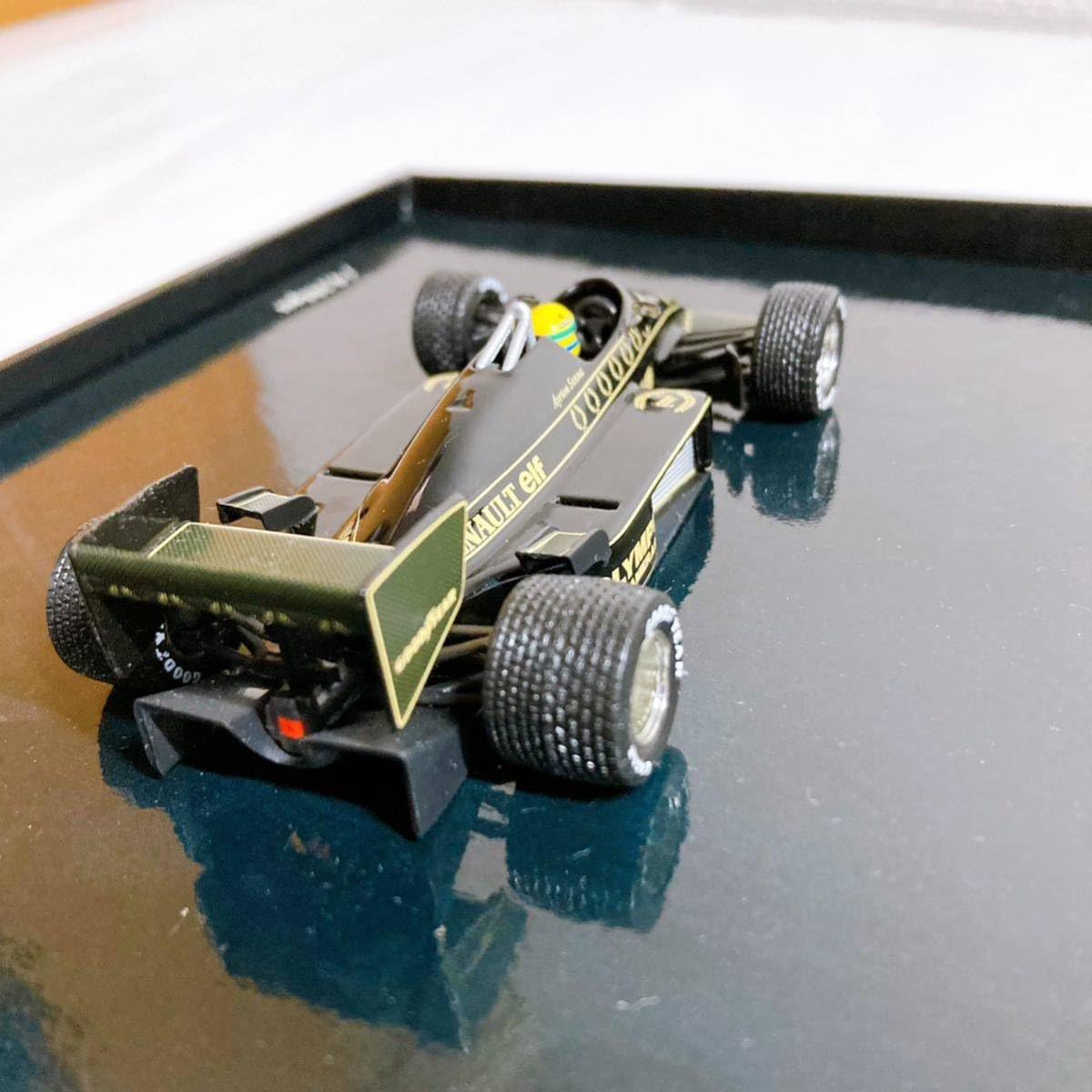 ミニチャンプス アイルトンセナ ロータス ルノー 97T ポルトガルGP ミニチャンプス ロータス ルノー 97T アイルトン・セナ