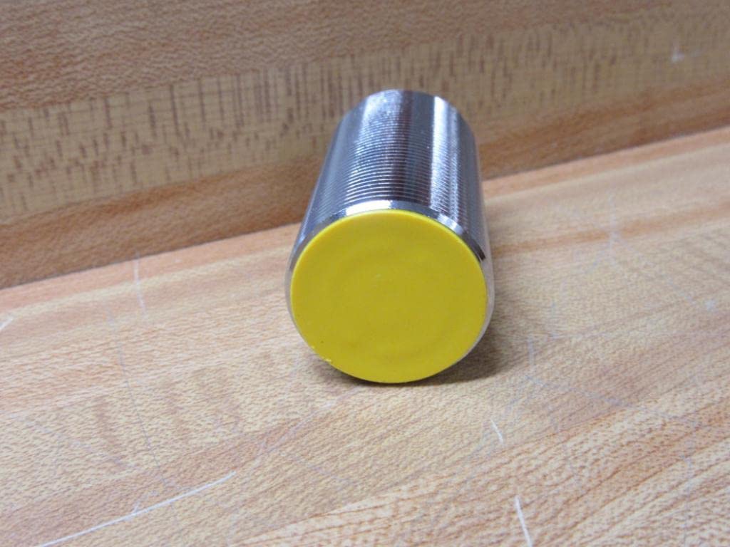 TURCK BI10-G30-RZ3X-B3131 (4373390), 1 LED, 1/2" MICROFAST MALE/METAL, 10MM RANGE, 20-250 VAC / 10-300 VDC, 2-WIRE AC/DC, 3 PIN, 30MM SIZE, EMBEDDABLE, FULL THREAD, INDUCTIVE, NORMALLY CLOSED, SENSOR,