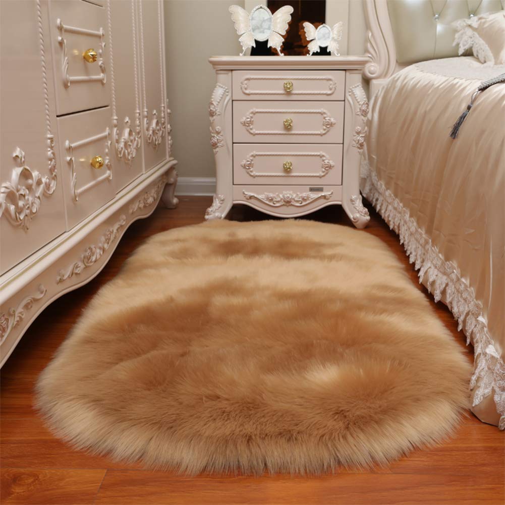 Tapis en peau de mouton européen ovale en peluche pour une décoration de chambre élégante