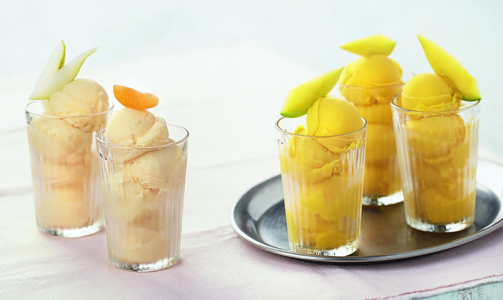 Die Eis Bibel. Eis, Sorbets, Parfaits, Frozen Desserts. 100 kreative Eis-Rezepte für die Eismaschine