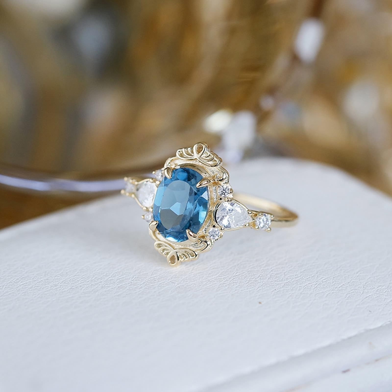 Par de anillos de oro 9 K/14 K/18 K con topacio azul ovalado en 4 garras retro