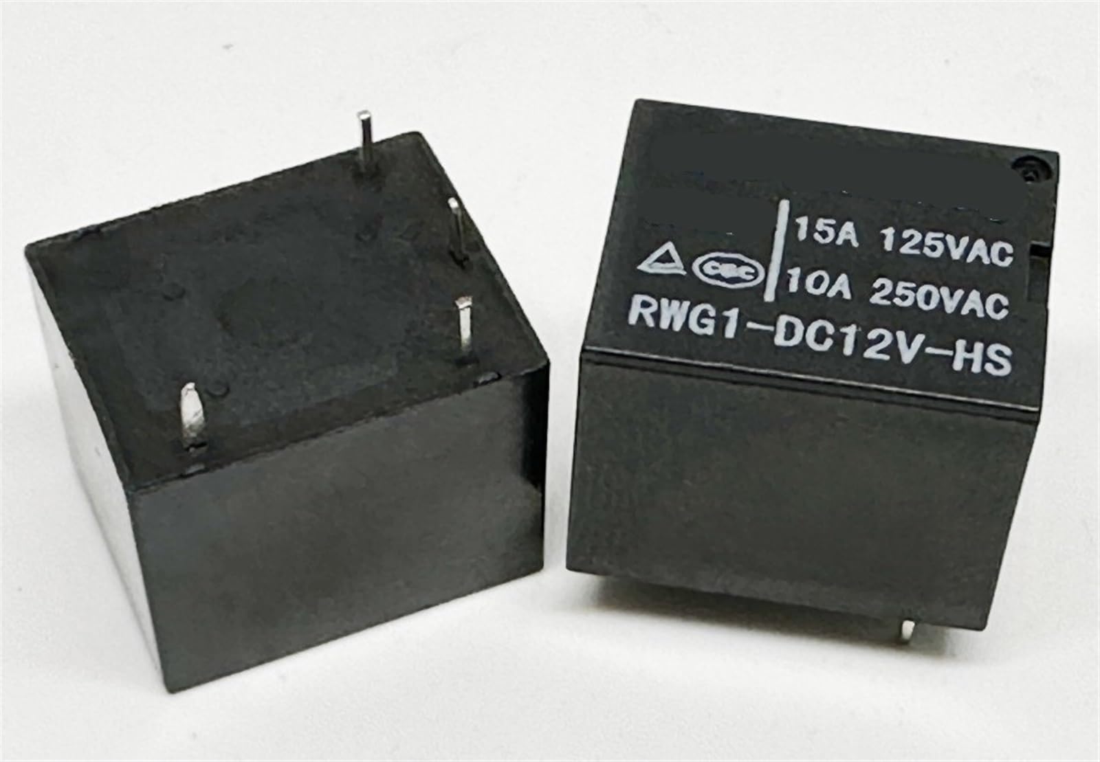 Relé T73A-12V-10A RWG1-DC12V-HS de 4 pines para solucionar cortes por sobrecarga 3