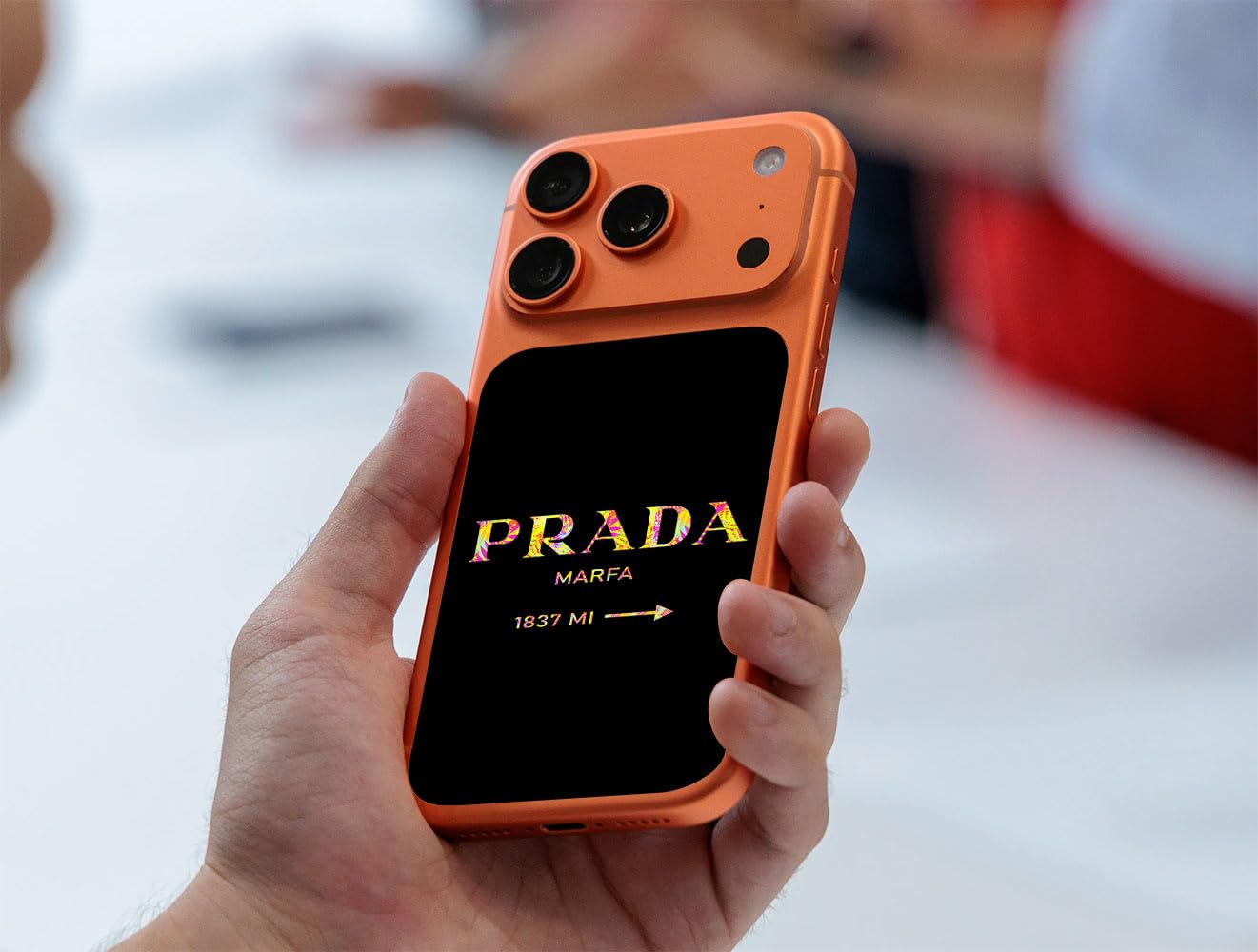 GADGETS WRAP Apple iPhone 17 Pro Prada Graffiti Canvas Skin