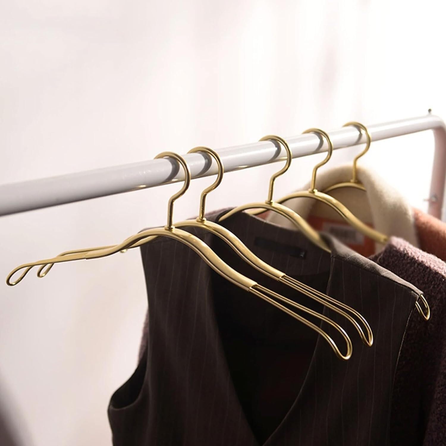 Colgador De Ropa De 5 Uds., Tendedero De Aleación De Aluminio con Forma De Caballo, Perchas Antideslizantes para Toallas, Colgador Organizador para Ahorrar Espacio En Armario para Sudadera(C)
