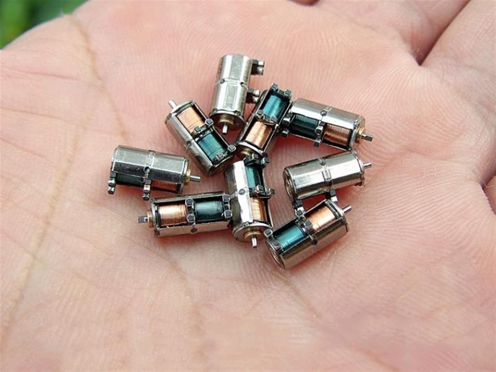 Moteur Pas à Pas Miniature 4mm Biphasé 4 Fils - 5V DC - Pour Micro-Projets, Arduino, Robotique (Arbre 1.2mm) - 7