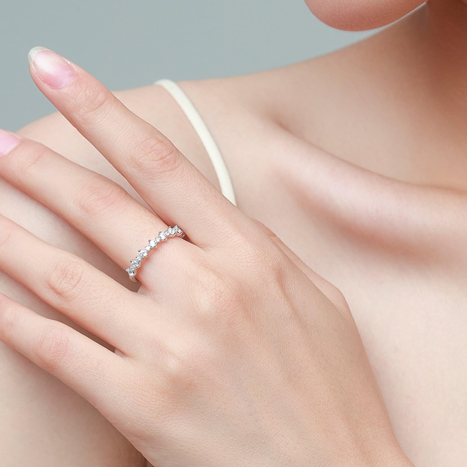 KnSam Anillo de oro blanco de 9 K/14 K/18 K, anillo apilable clásico para parejas con moissanita, anillo Au 375/585/750, oro blanco, talla 47-65