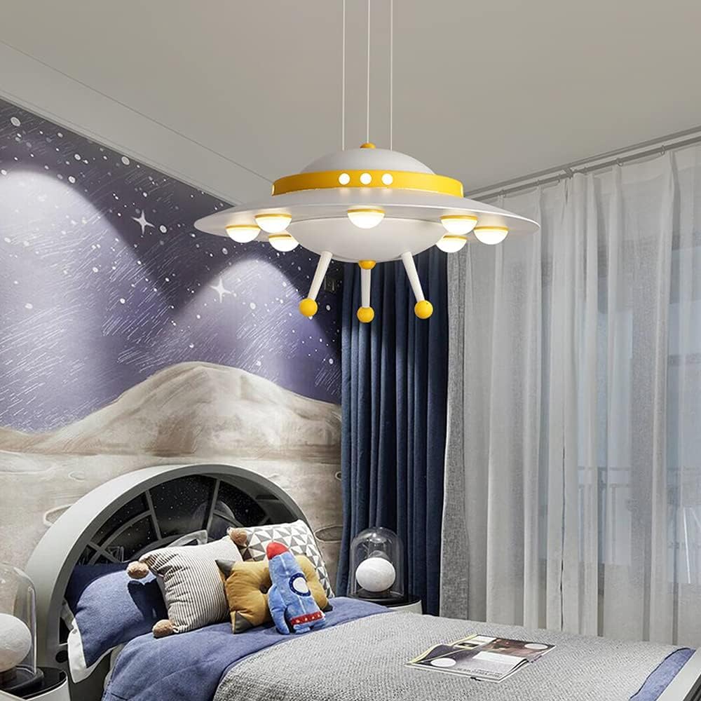 Soucoupe volante de lustre décoratif pour offrir une chambre spatiale
