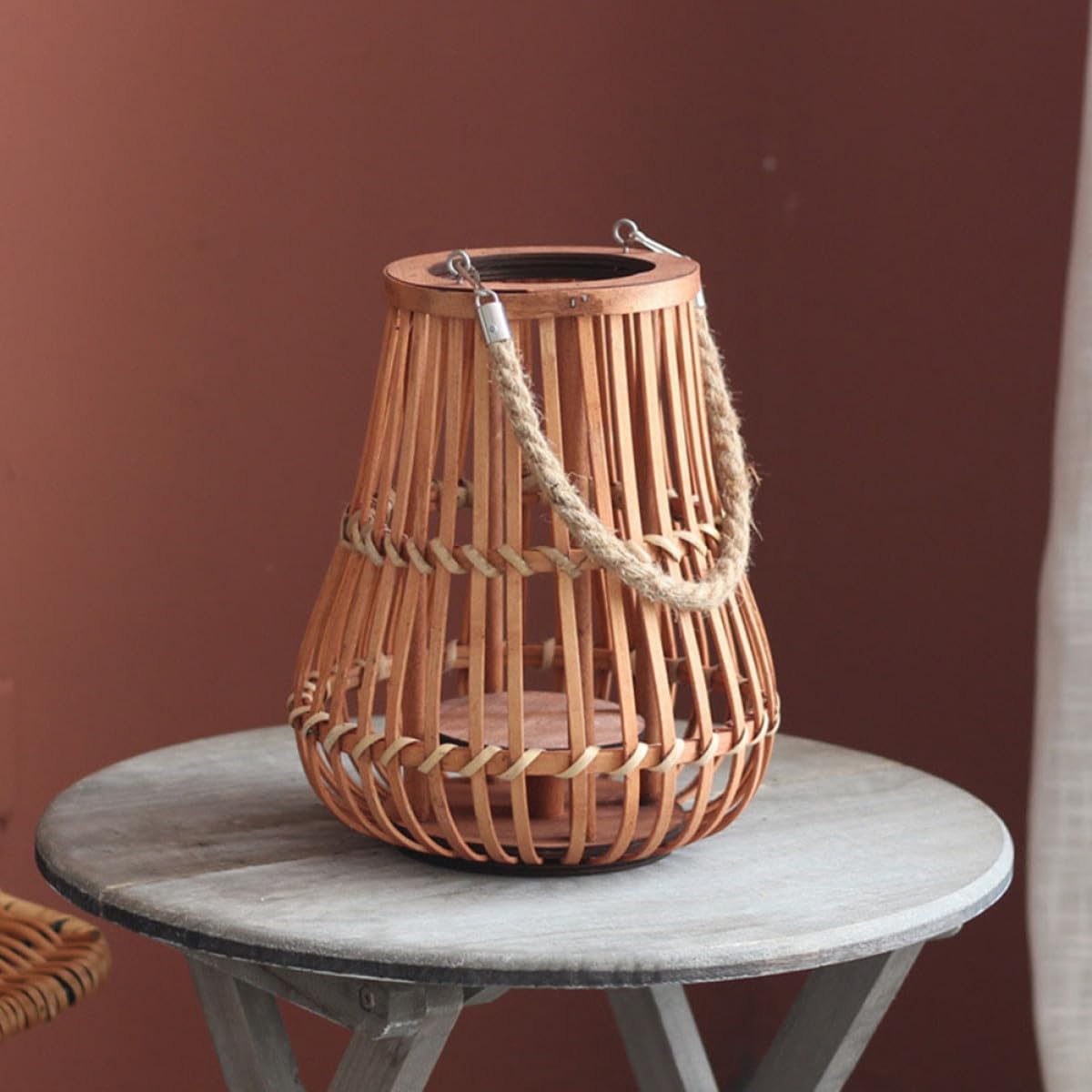 Retro Bambuslaterne mit Rattan Hohler Kerzenhalter und Tragbarem Design Laterne für Tischdeko Garten und Hochzeitsfeiern