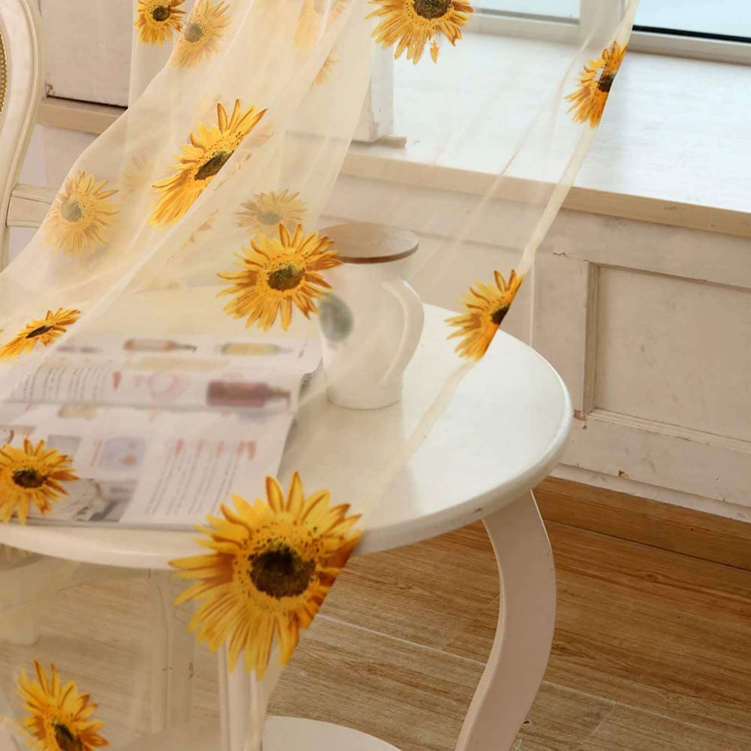 Rideaux de cuisine en voile transparent pour filtrer la lumière du jour
