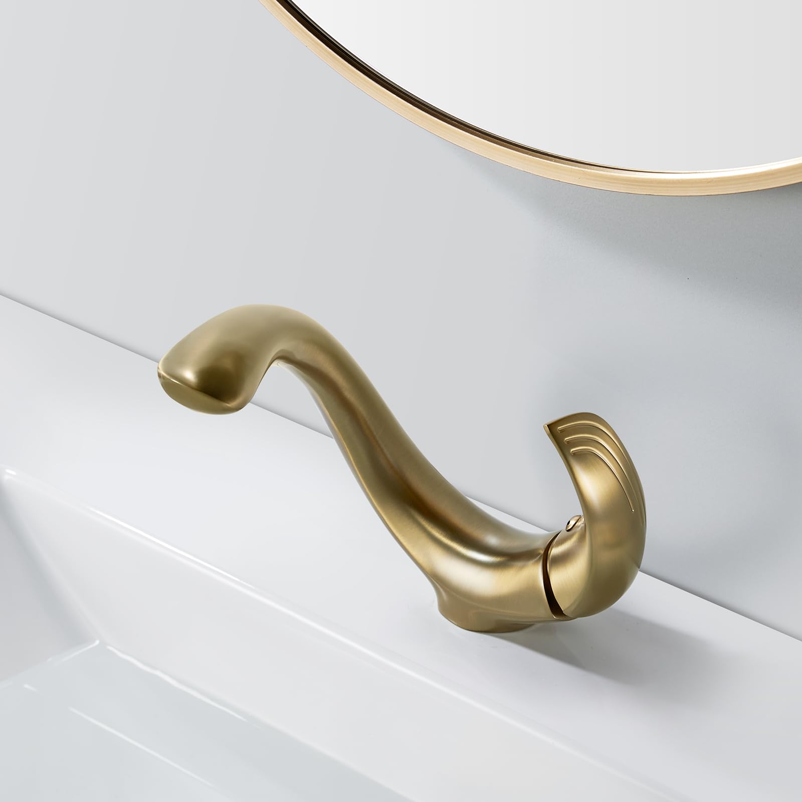 Hermodly Robinet de Salle de Bain - Robinet de Lavabo en Laiton Froid et Chaud - Mitigeur Monocommande - Or - Style Contemporain - Montage sur Pont - Salle de Bain