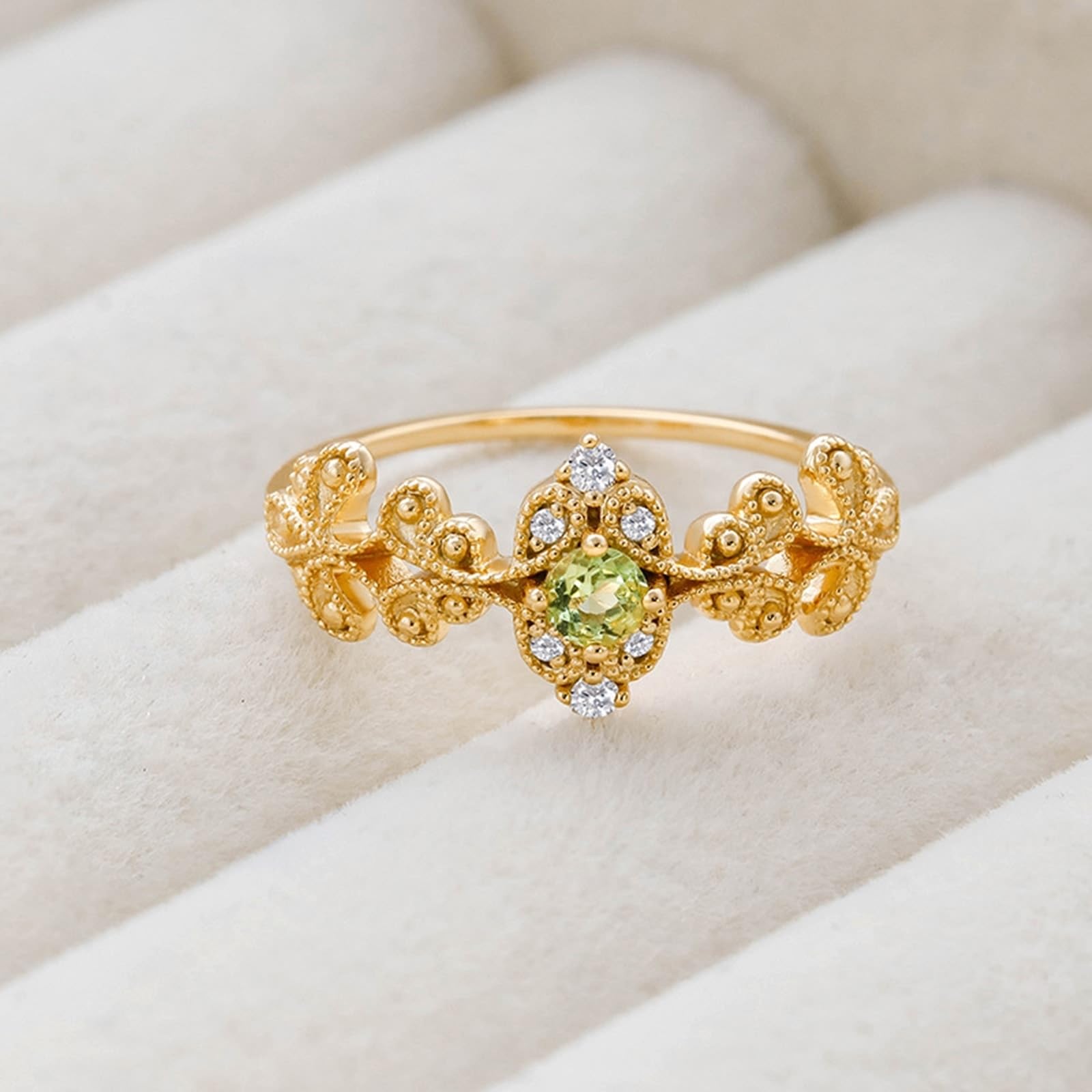 Par de anillos de oro 9 K/14 K/18 K con verde peridoto, flores en forma de vid