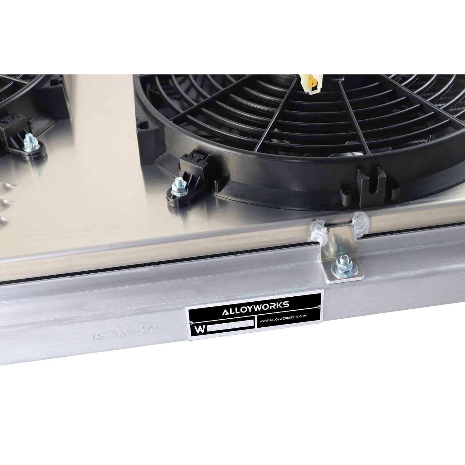 CU369 4-Row Aluminum Radiator W/ Shroud & Fan – 1967-1972 Chevy GMC C/K 10-20-30