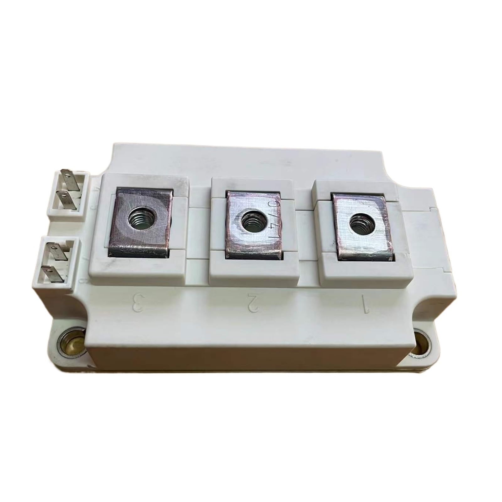 BSM300GB120DLC-E3256 módulo IGBT con rendimiento térmico optimizado 3