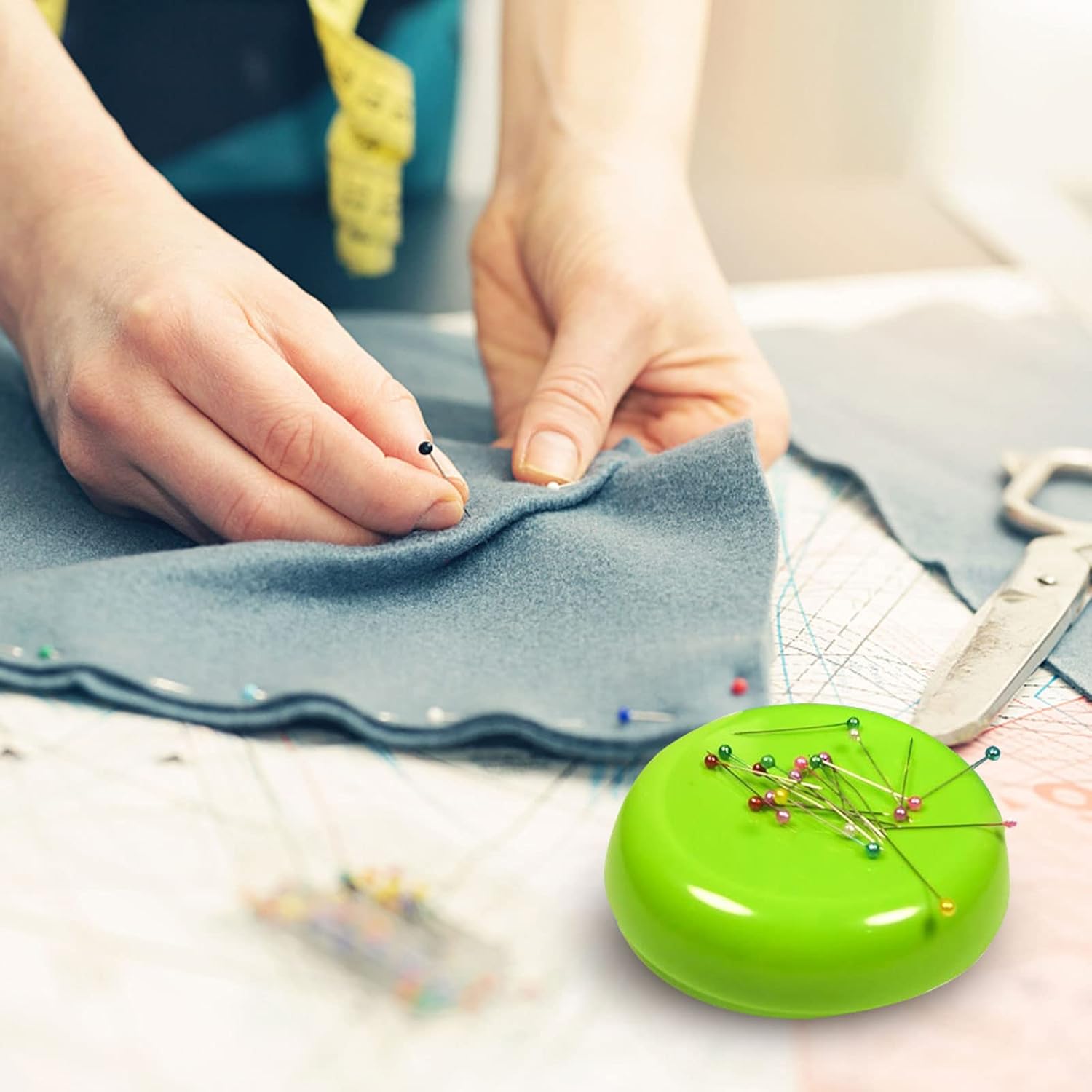 CDIYTOOL 3 Pcs Magnetic Sewing Pincushion, Magnetic Pin Cushion, Sewing Pin Storage Case Round Magnetic Cushion Magnetic Pin Holder Paper Clip Holder for Sewing Needles Push Pins Hair Bobby Pins