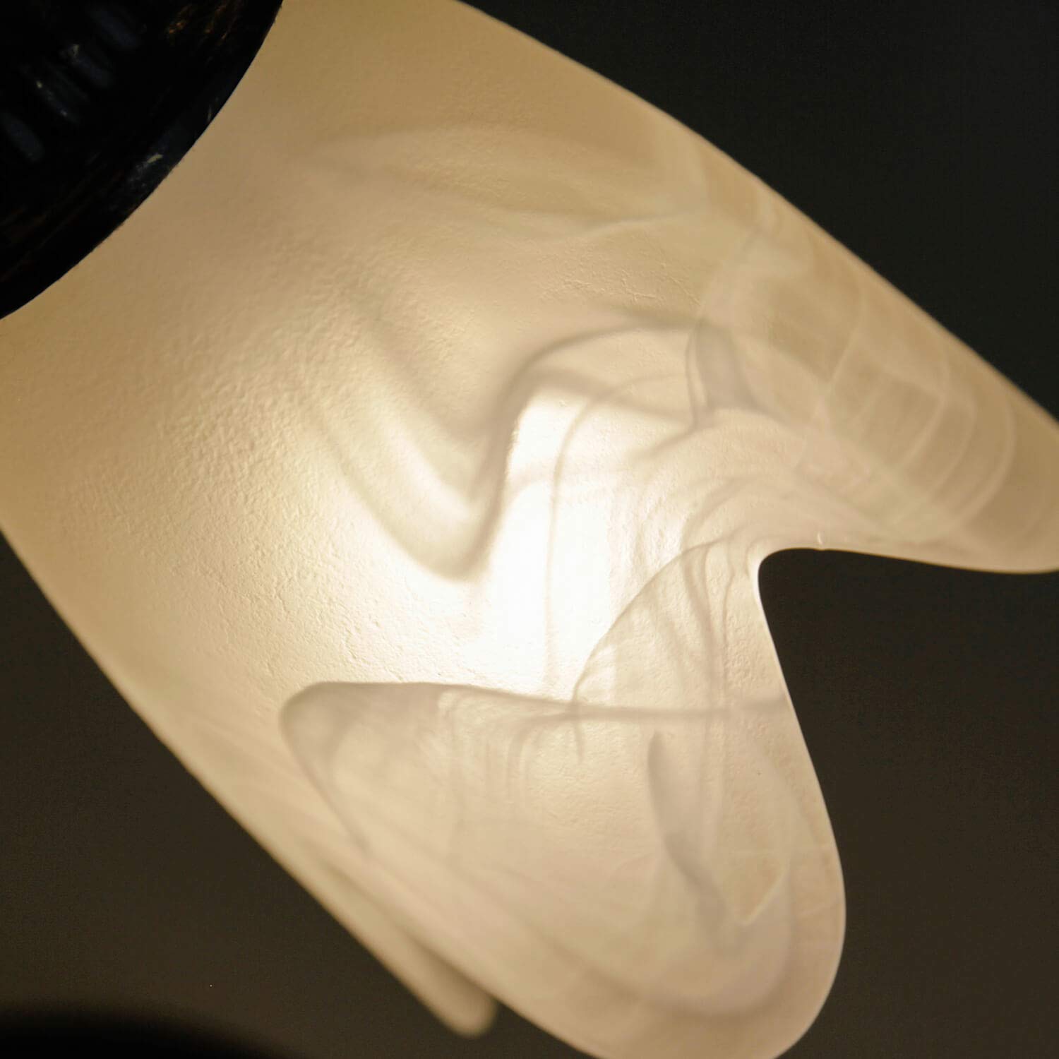 ONLI Forgiata - Lampadario 3 Luci, Vetro opaco color Bianco, Metallo Marrone spennelato Oro, Stile Rustico