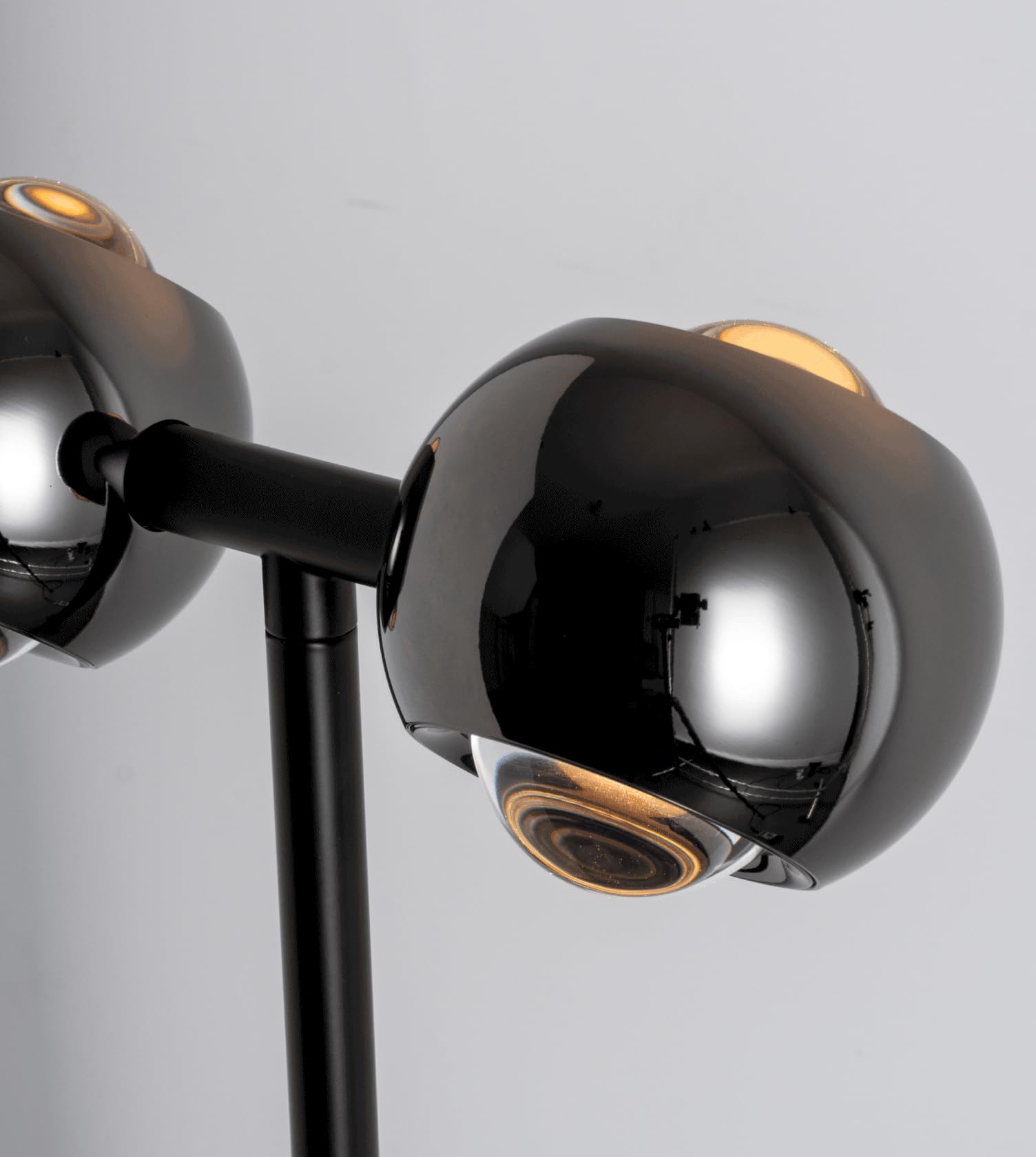 NEONA ALTOS LED Stehleuchte Chrom dimmbar mit Fernbedienung – Stehlampe mit doppelseitigem Lichtaustritt, warmweiß 2700K, 2210 Lumen, 131 cm, Memory-Funktion, 3 Jahre Garantie (Schwarz Chrom)