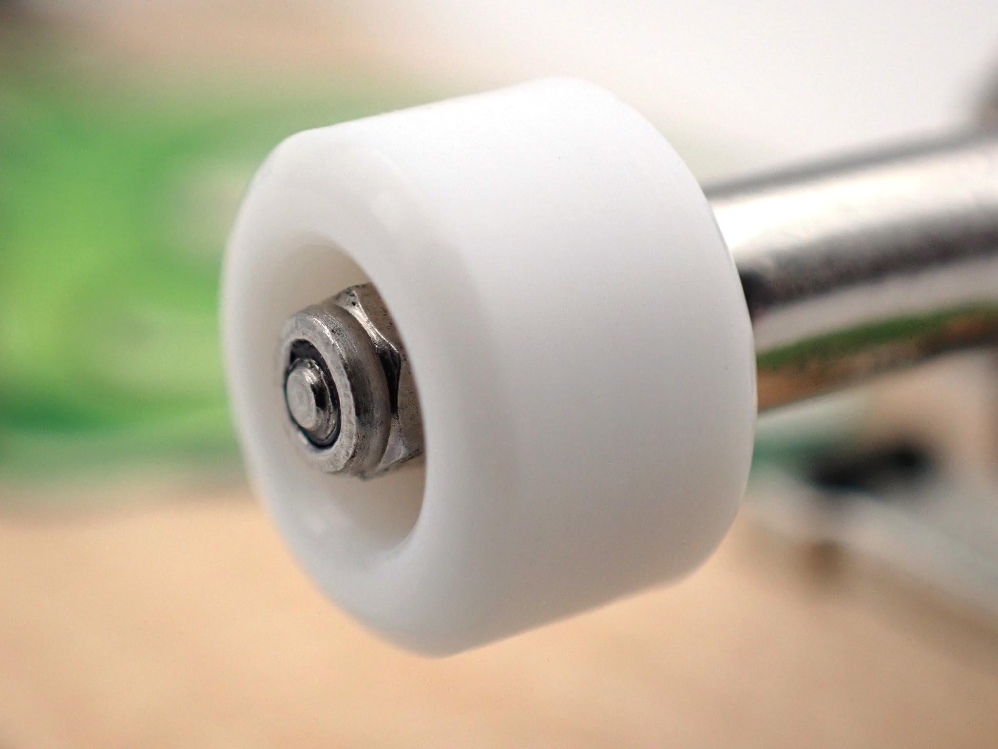 SPITBOARDS Wałek uretanowy 60D z łożyskami Real Ball Bearings Professional CNC Quality - przezroczyste