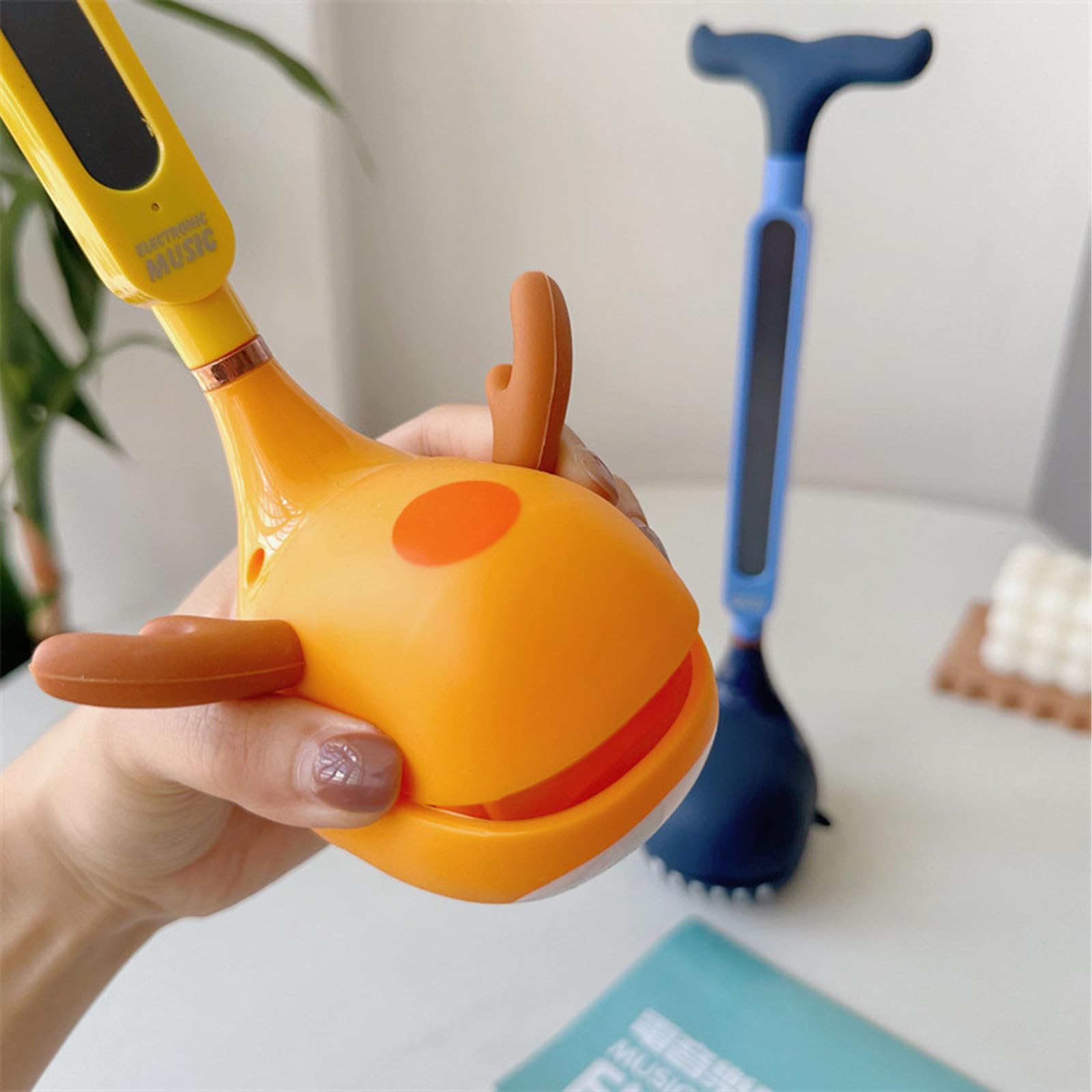 Erhu electrónico Adorable Mini Guitarra Erhu Lindo Forma de Dibujos Animados Sintetizador de Música Aprendizaje Educativo Temprano Instrumento Musical Educativo Diversión Regalo para