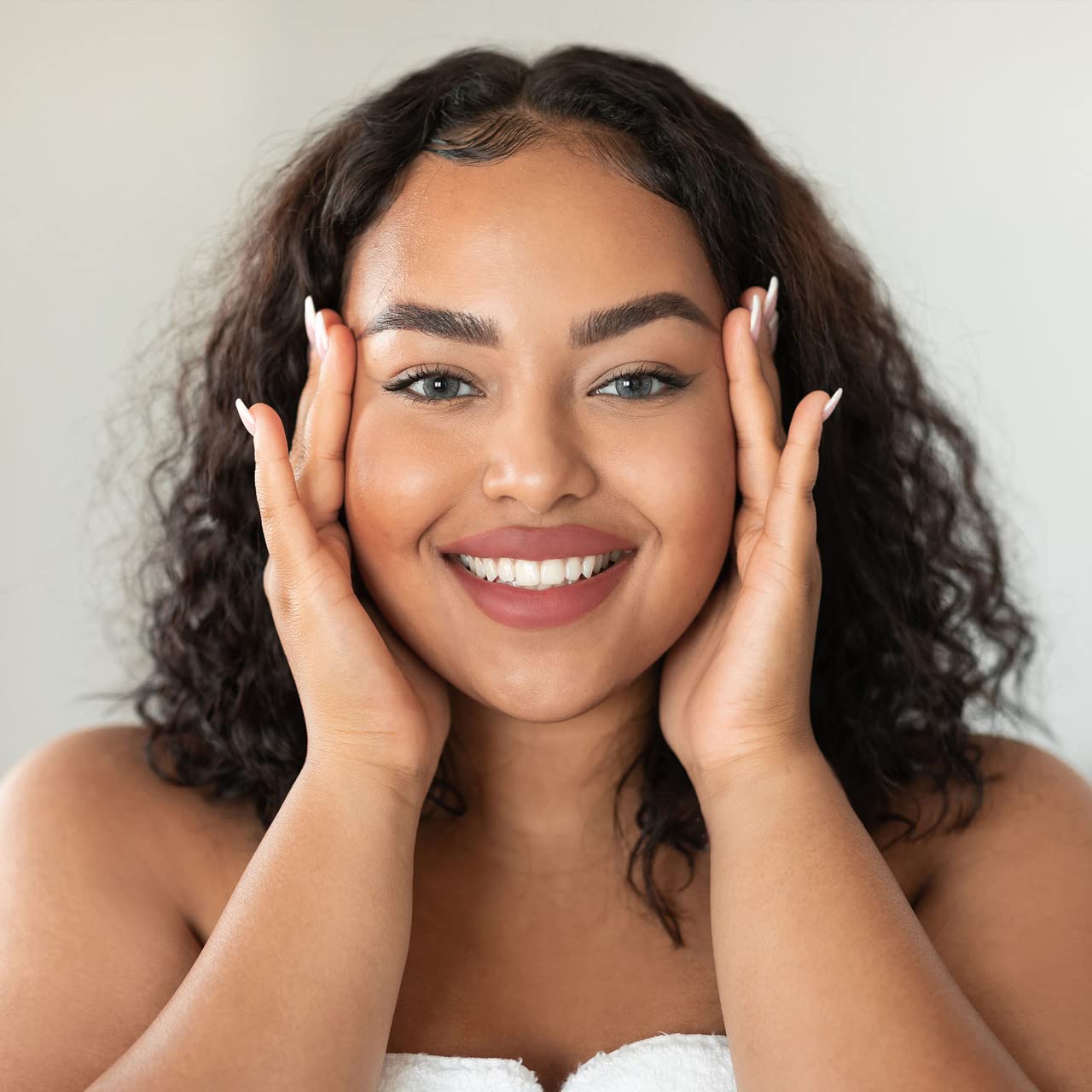 Deep Steep Hyaluronic Acid Face Serum, 1 oz – Hydrating Serum with Vitamin C, Argan Oil, Aloe Vera, Glycerin & Apricot Oil – Vegan, Clean Beauty Skincare, Smooth & Glowing Skin - Image 2