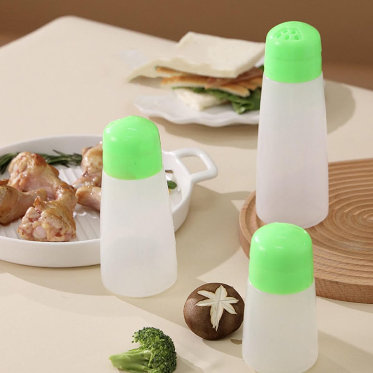 6pcs Pepper Shaker Seasoning Jar with Cover for Precise Dispensing
