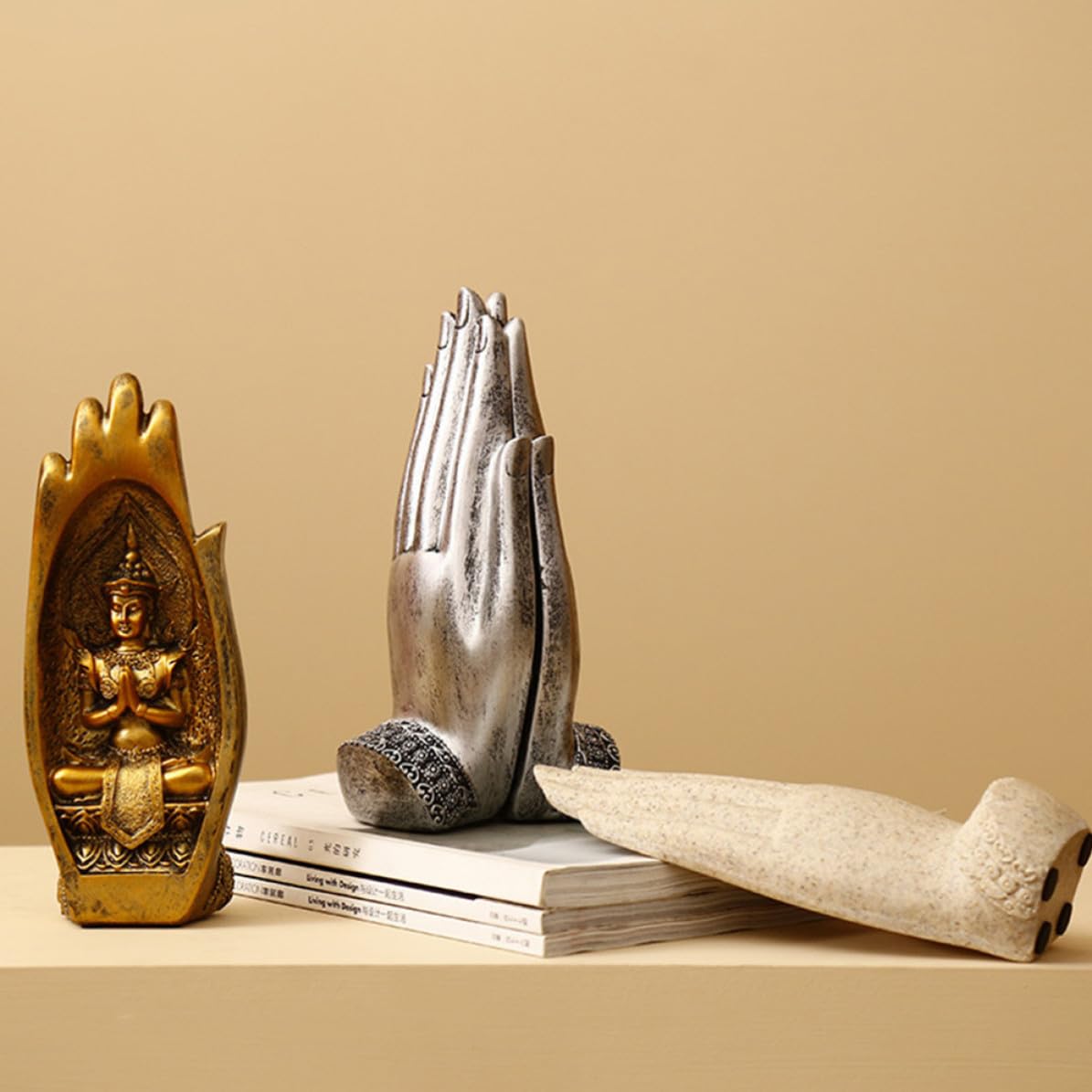 Figura Artesanal Decorativa de Resina de Dorada Mano de Buda