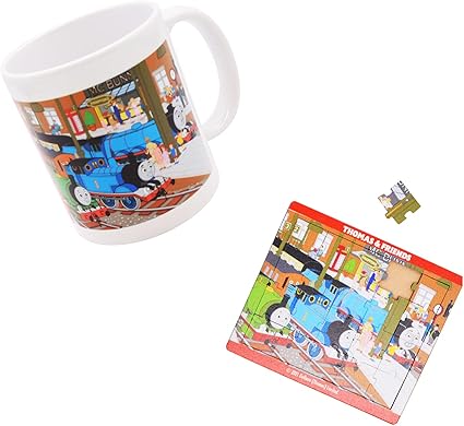 Amazon Co Jp 大和玩具 きかんしゃトーマス マグカップ 木製ジグソーパズル コースター 赤 8ｃｍ ホーム キッチン