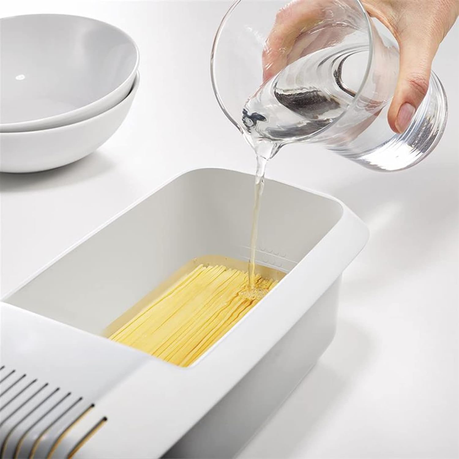 Microwave Pasta Cooker with Strainer Heat Resistant Pasta Boat Steamer Spaghetti Noodle Cooker Cooking Box for Dorm Kitchen Office